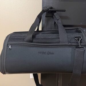 Wild One Black Pet Carrier